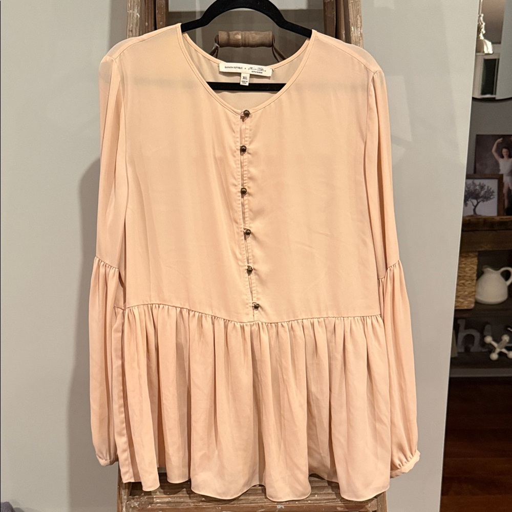 Banana Republic Peach Button-Down Blouse